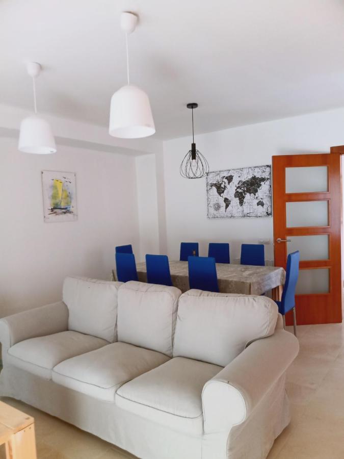 Chalet Amplio Con Jardin Y Zona Barbacoa. เรวส์ ภายนอก รูปภาพ