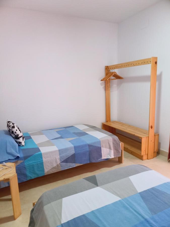 Chalet Amplio Con Jardin Y Zona Barbacoa. เรวส์ ภายนอก รูปภาพ
